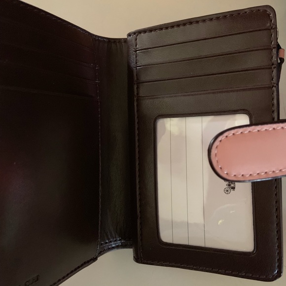 Beautiful Coach signature purse and wallet - Picture 7 of 8